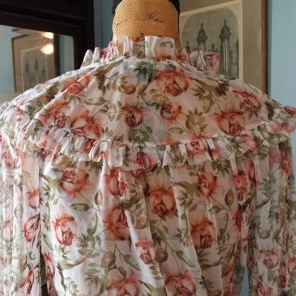 INC International Concepts Pink Rose Floral Chiffon Ruffle Smocked Blouse Small - Picture 8 of 15